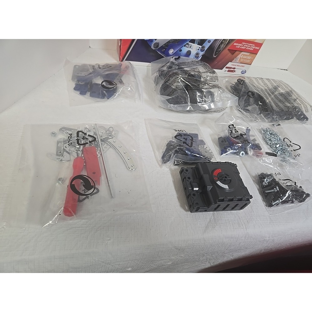 SUPERCAR ERECTOR Building SET Meccano 18211 Motorized 25 Models in 1 Spinmaster - Picture 7 of 14